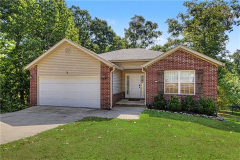 Photo of 1 Wendler Lane, Bella Vista, AR 72715 (MLS # 1361353)