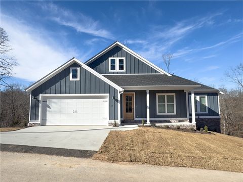39 Selkirk Drive Bella Vista AR 72715