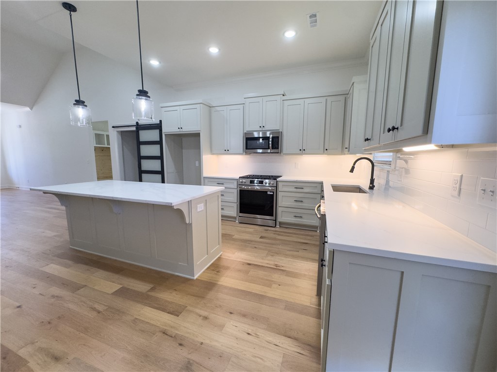 Selkirk Sub Bvv - Residential