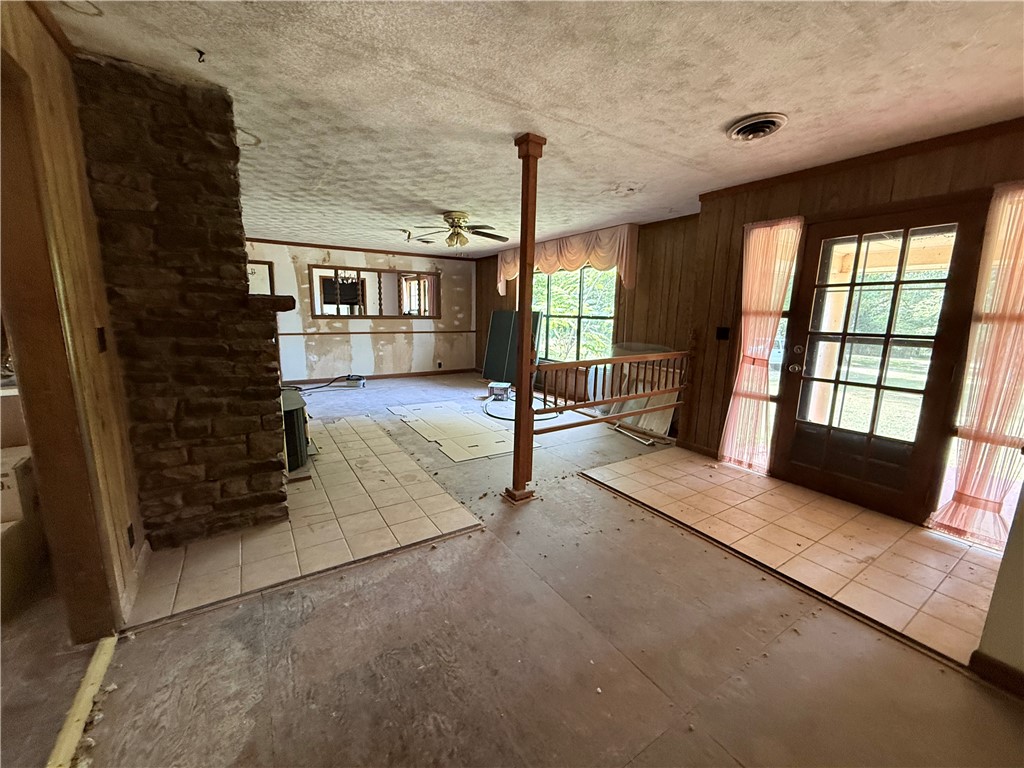 Country Living - Residential