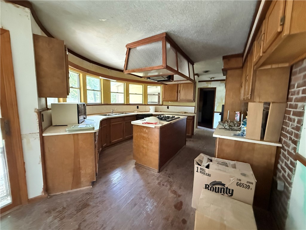 Country Living - Residential