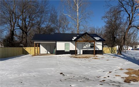 Photo of 1286 Market Avenue, Westville, OK 74965 (MLS # 1334279)