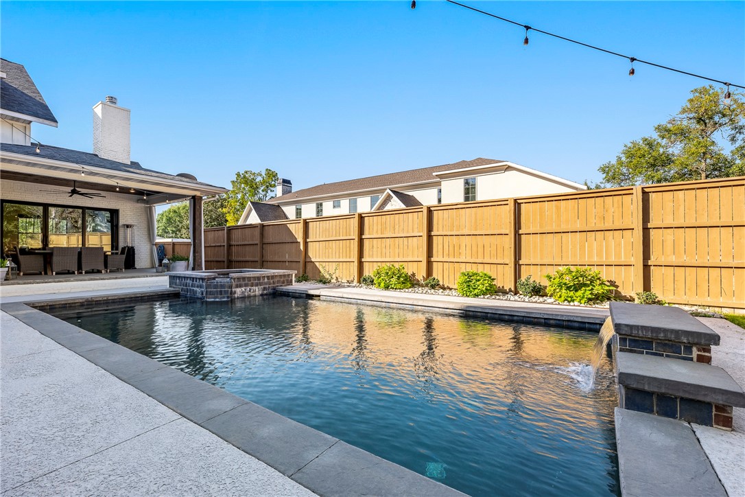 Demings 2nd Add Bentonville - Residential