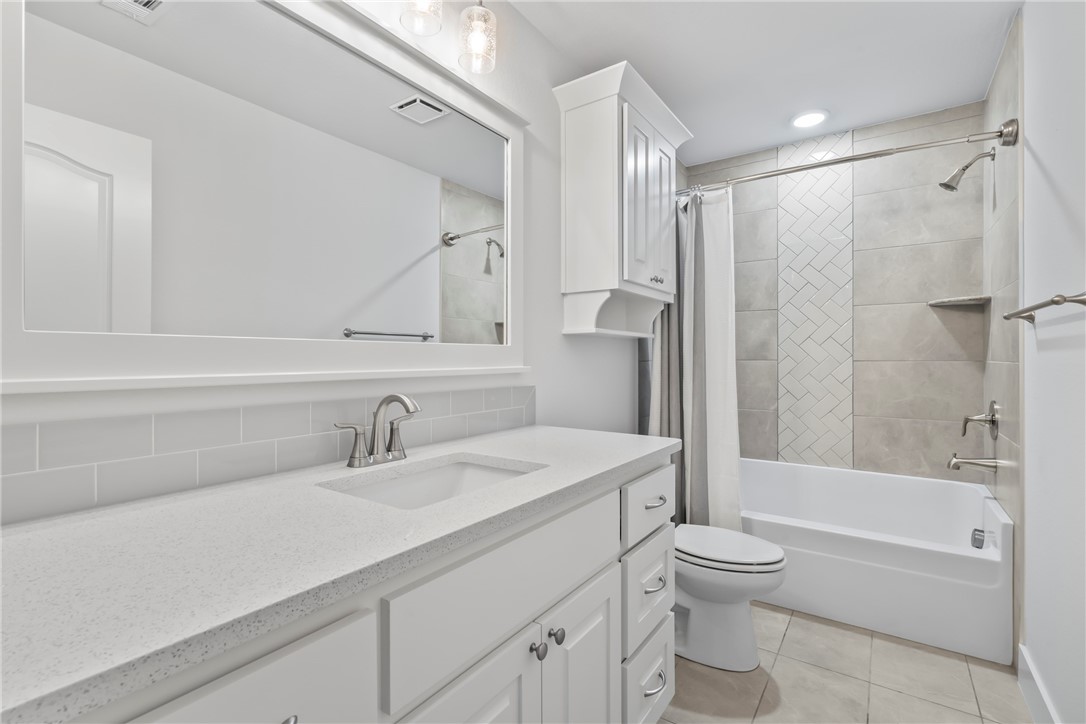 Quail Hollow Ph Ii Centerton - Residential
