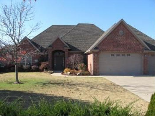 Beautiful 4 bedroom, 3 bath single family home with two living areas, and dining room. Lovely open kitchen overlooks hearth room w/ gas fireplace. High ceilings, landscaped yard. Great back yard deck perfect for entertaining. Wood floors throughout, carpet in bedrooms. 3-car garage.