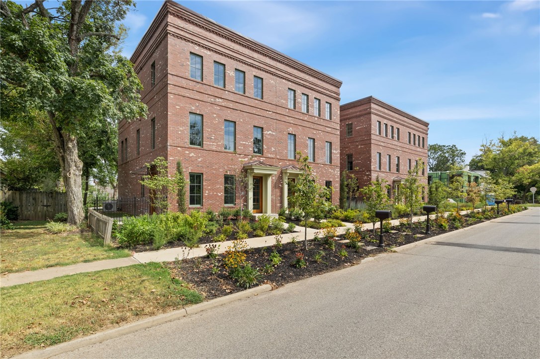 Demings 2nd Add Bentonville - Residential