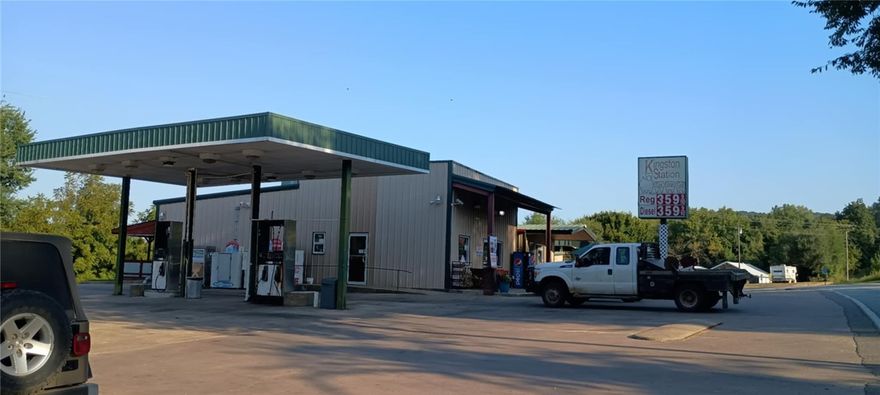 This property consists of a convenience store/gas station. The store has a grill and serves breakfast, lunch and dinners. There is a car wash that is currently not in service. This store serves the local community of Kingston, Arkansas along with tourists visiting the Buffalo River Valley. Parcel has room for expansion if someone desires.