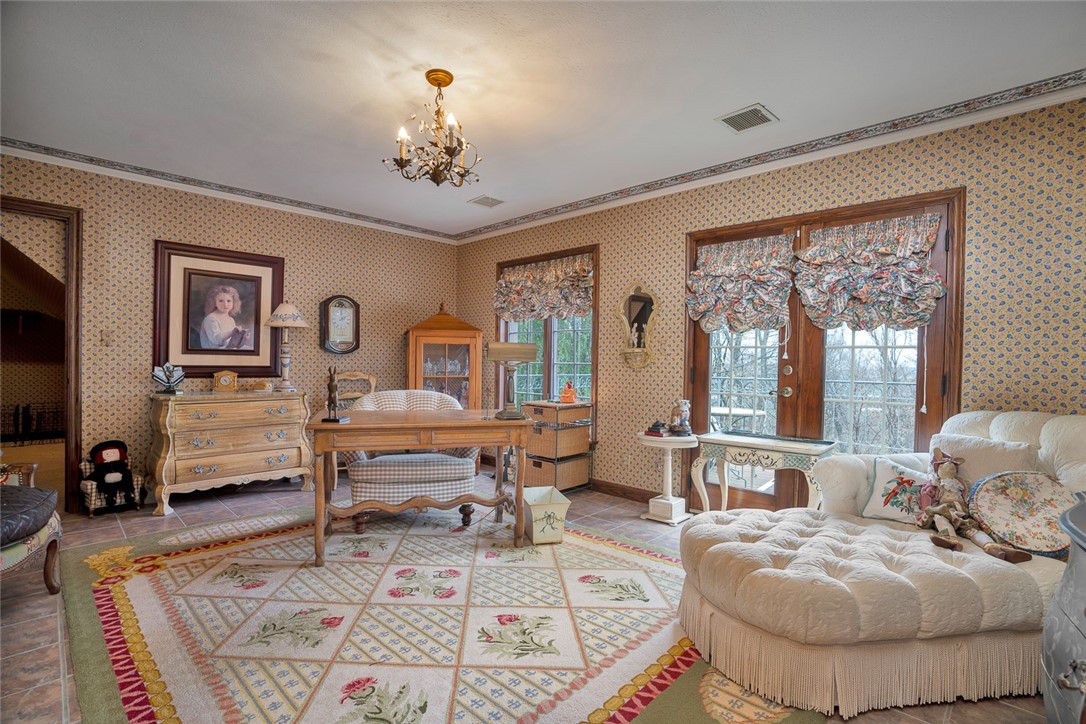 Country Club Estates - Residential