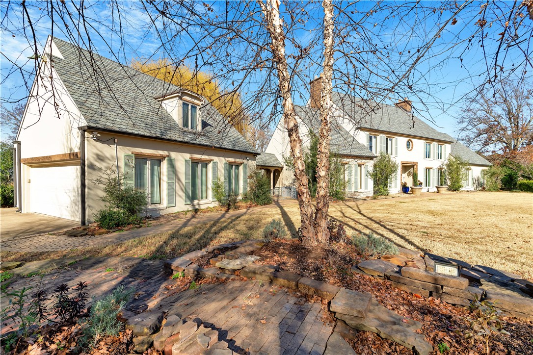 Country Club Estates - Residential