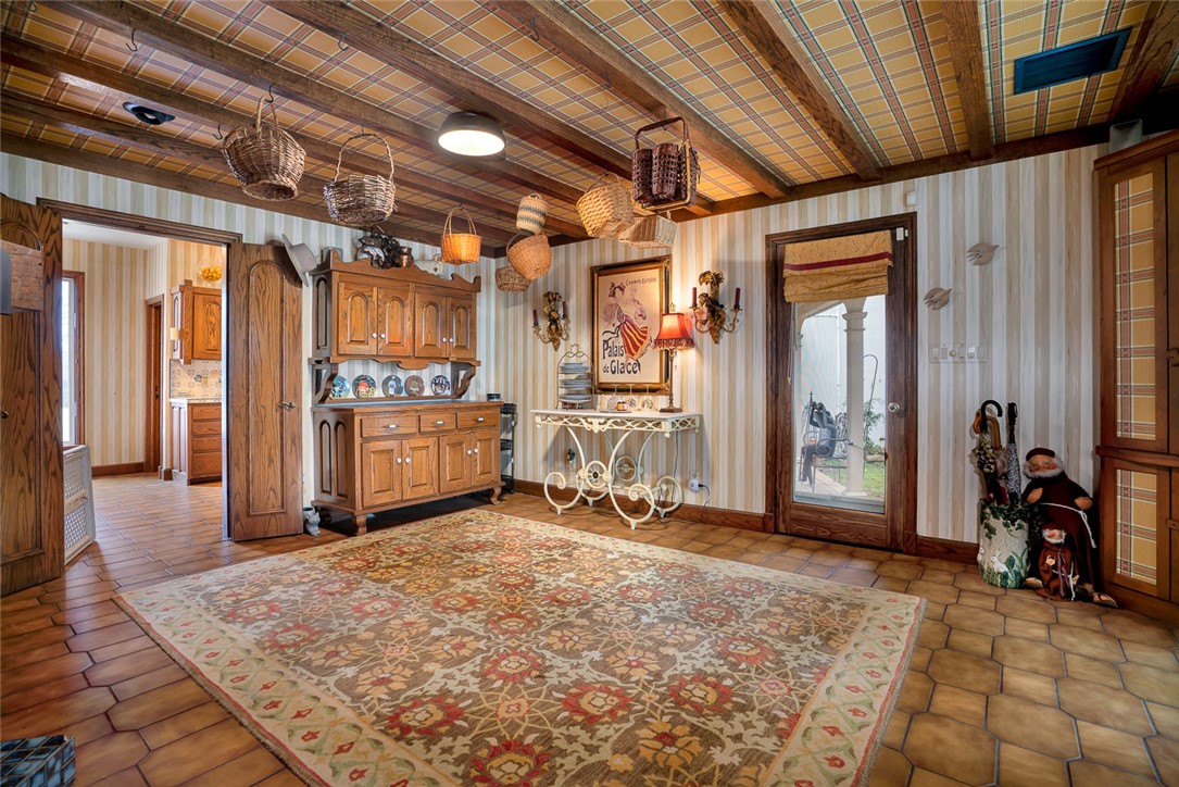 Country Club Estates - Residential