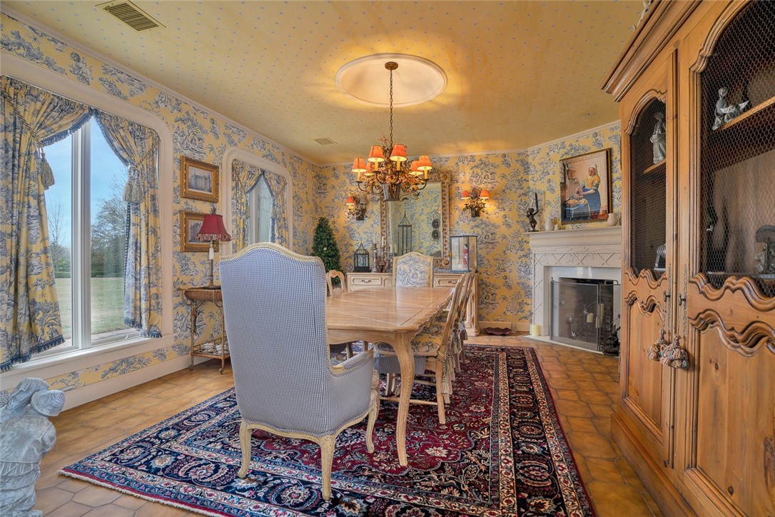 Country Club Estates - Residential