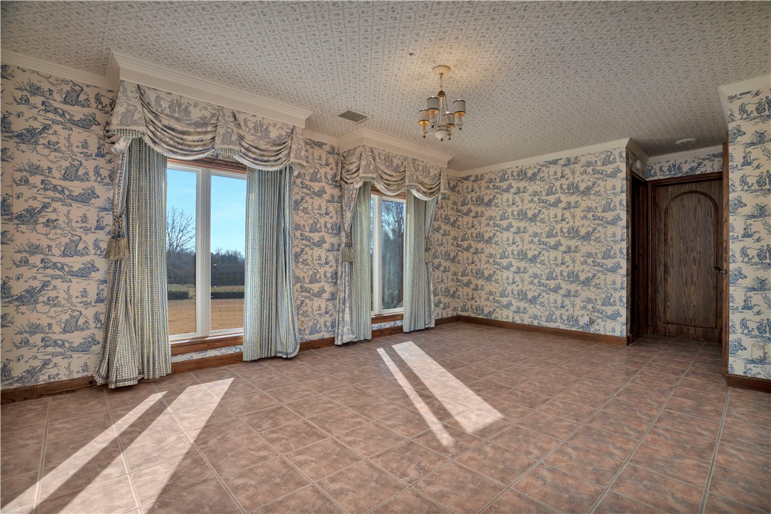 Country Club Estates - Residential