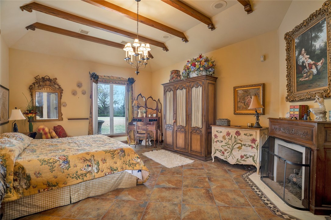 Country Club Estates - Residential