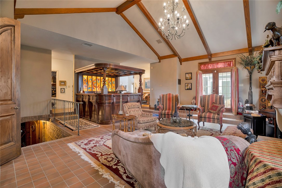 Country Club Estates - Residential