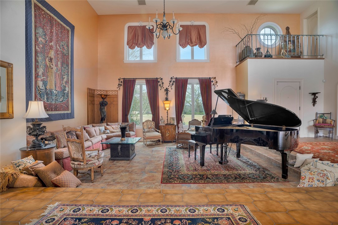 Country Club Estates - Residential