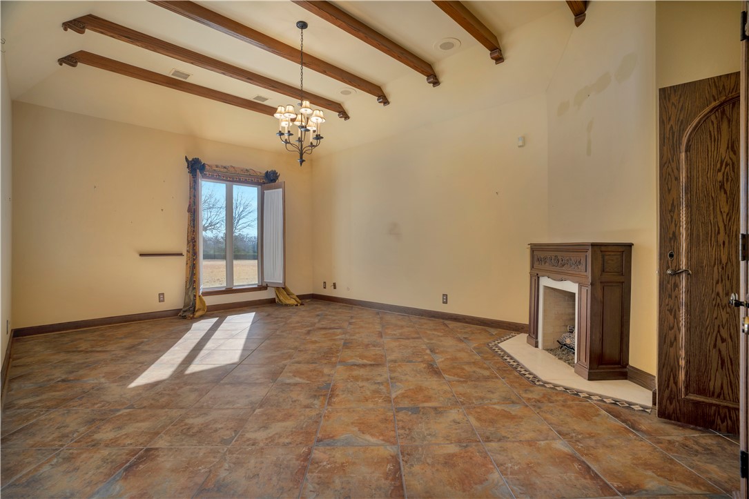 Country Club Estates - Residential