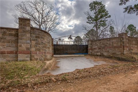 Photo of 327 Pendergraft Road, Noel, MO 64854 (MLS # 1331467)