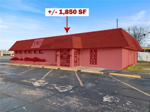 Photo of 1245 US-412 Highway, Siloam Springs, AR 72761 (MLS # 1338999)