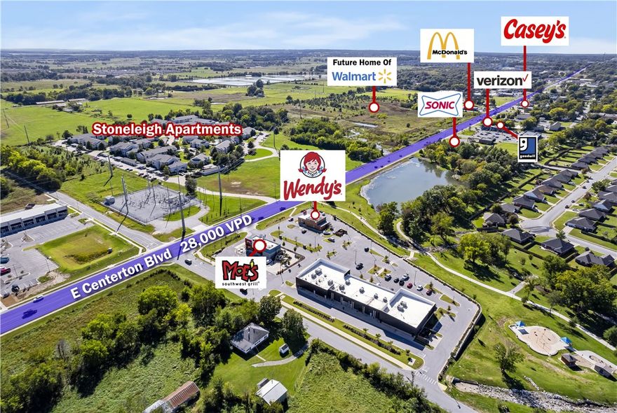 1,000 SF of retail space available right off Centerton Blvd that sees approx. 29,000 VPD! The space was previously used as a barber shop, however it could be used as salon, office, or general retail space. Located in Lake View Plaza, a multi-tenant building that was recently built in 2020 and has a diverse group of tenants. The City of Centerton is quickly growing, making this an excellent location to grow and expand your business! NNN lease with landlord paying Water and tenant paying
Electric and Gas.