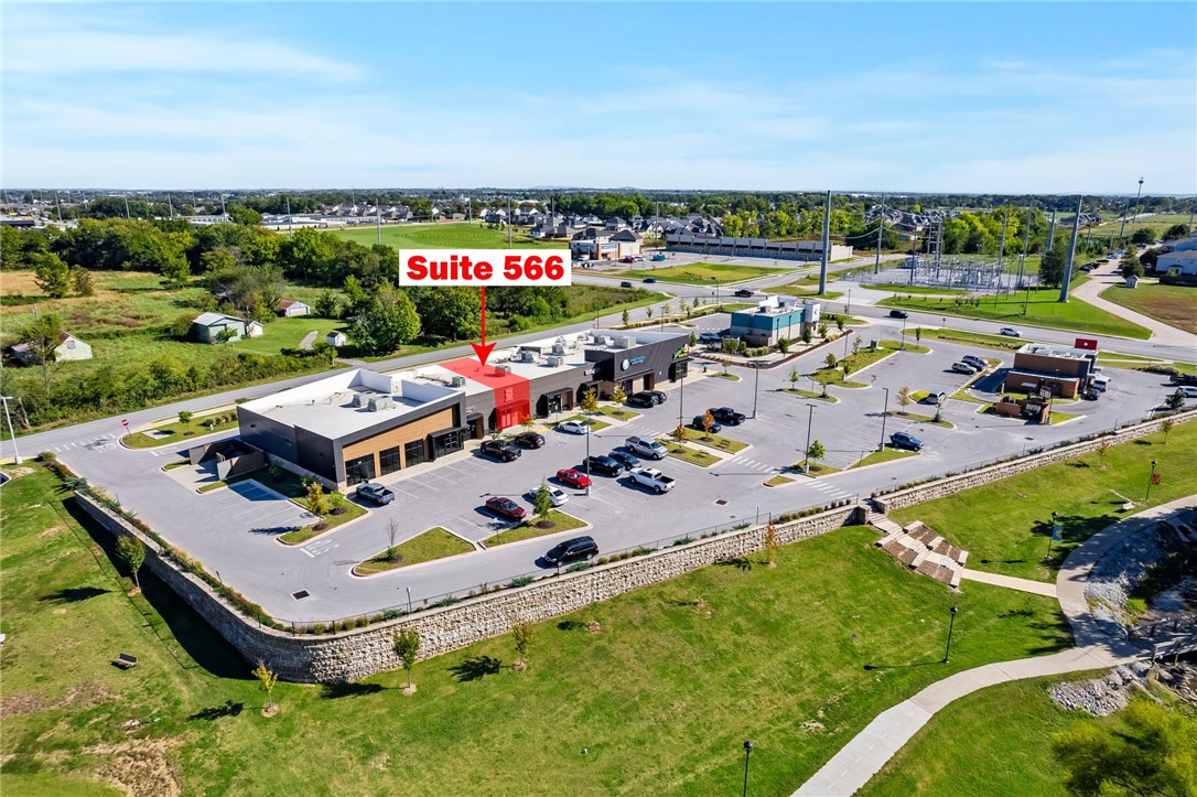 33-20-31-CENTERTON - Commercial Lease