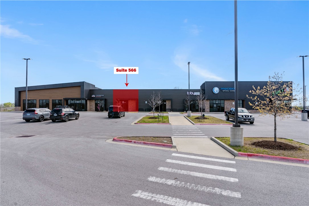 33-20-31-CENTERTON - Commercial Lease