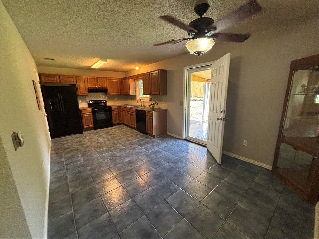 North Forty Sub Ph 1 - Residential Lease