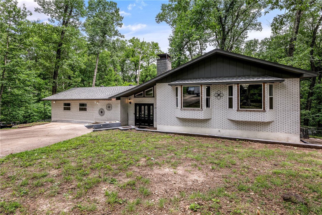Photo 1 of 35 — 18 Cardinal Court, Rogers, AR 72756