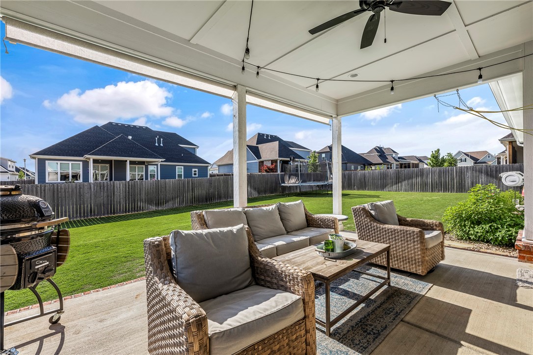 Crescent View Rogers - Residential