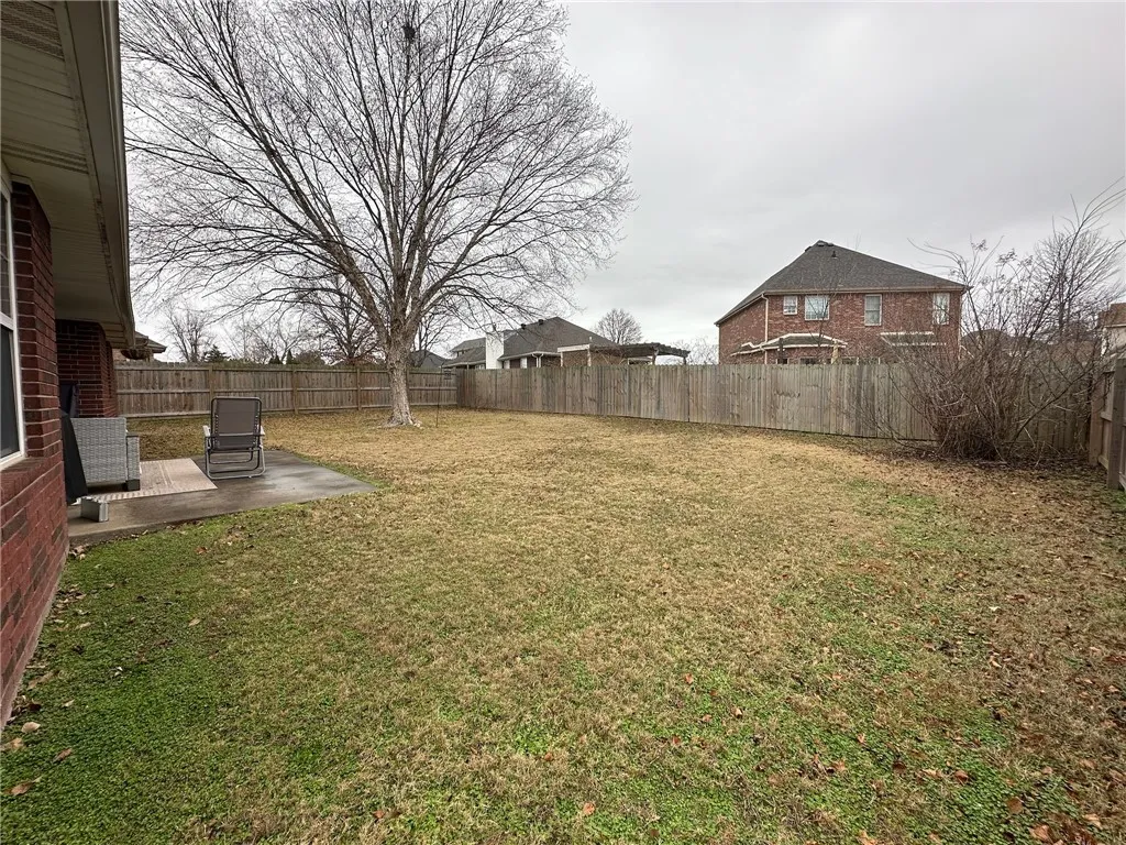 Rogers, Arkansas 72758, United States, 3 Bedrooms Bedrooms, ,2 BathroomsBathrooms,Residential,Pending,21950