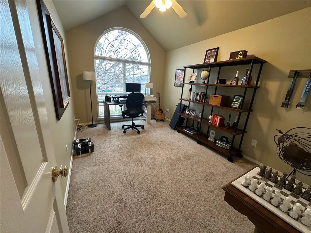 Rogers, Arkansas 72758, United States, 3 Bedrooms Bedrooms, ,2 BathroomsBathrooms,Residential,Pending,21950