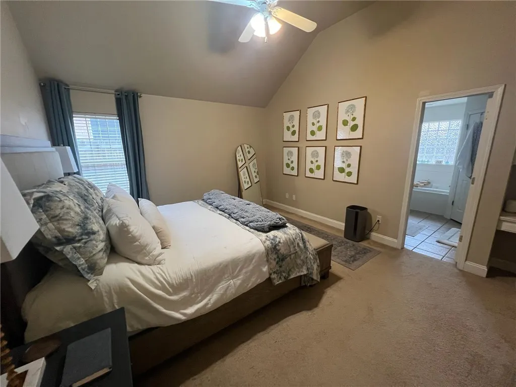 Rogers, Arkansas 72758, United States, 3 Bedrooms Bedrooms, ,2 BathroomsBathrooms,Residential,Pending,21950