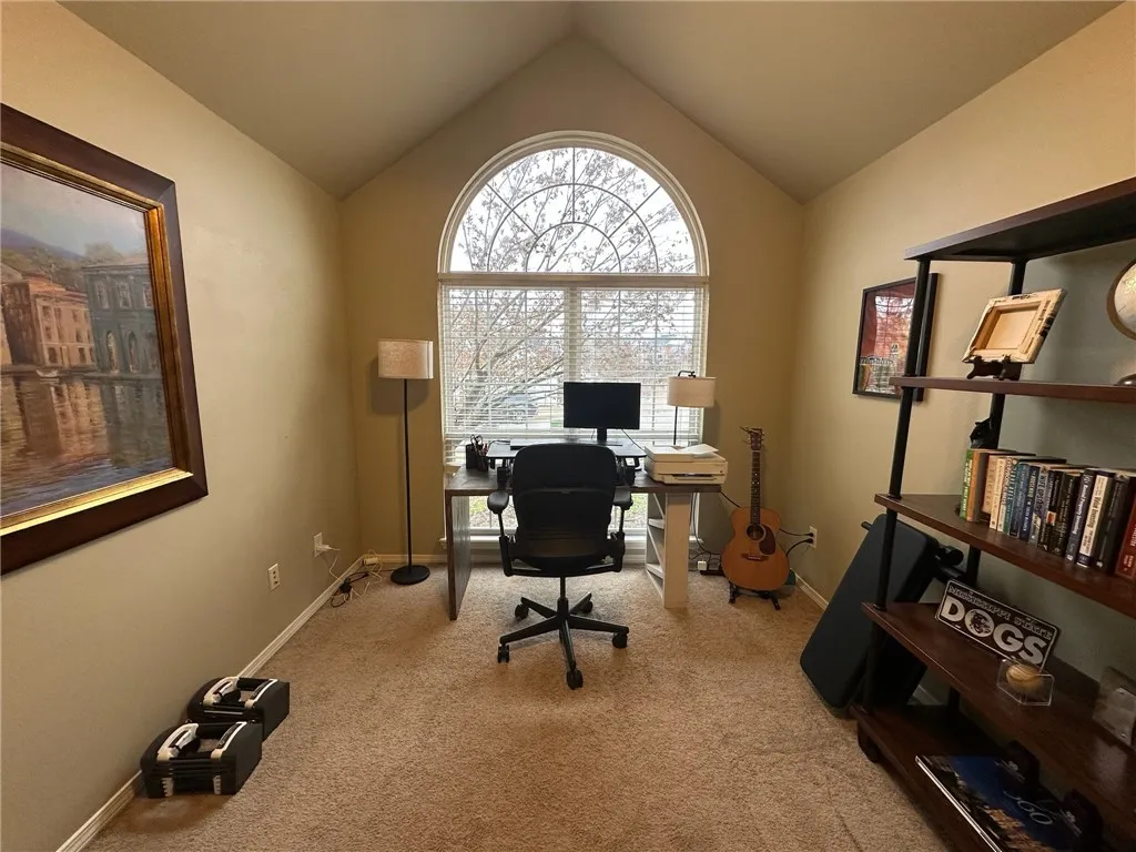 Rogers, Arkansas 72758, United States, 3 Bedrooms Bedrooms, ,2 BathroomsBathrooms,Residential,Pending,21950