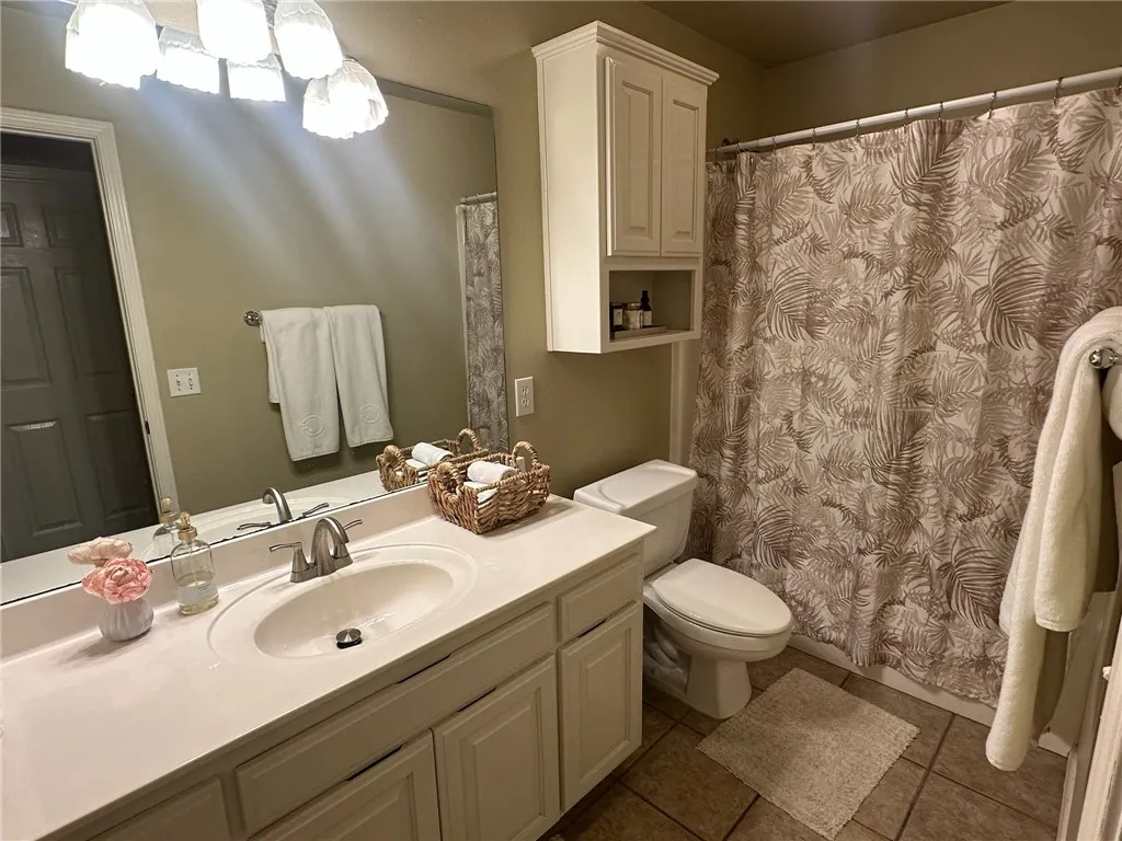 Rogers, Arkansas 72758, United States, 3 Bedrooms Bedrooms, ,2 BathroomsBathrooms,Residential,Pending,21950