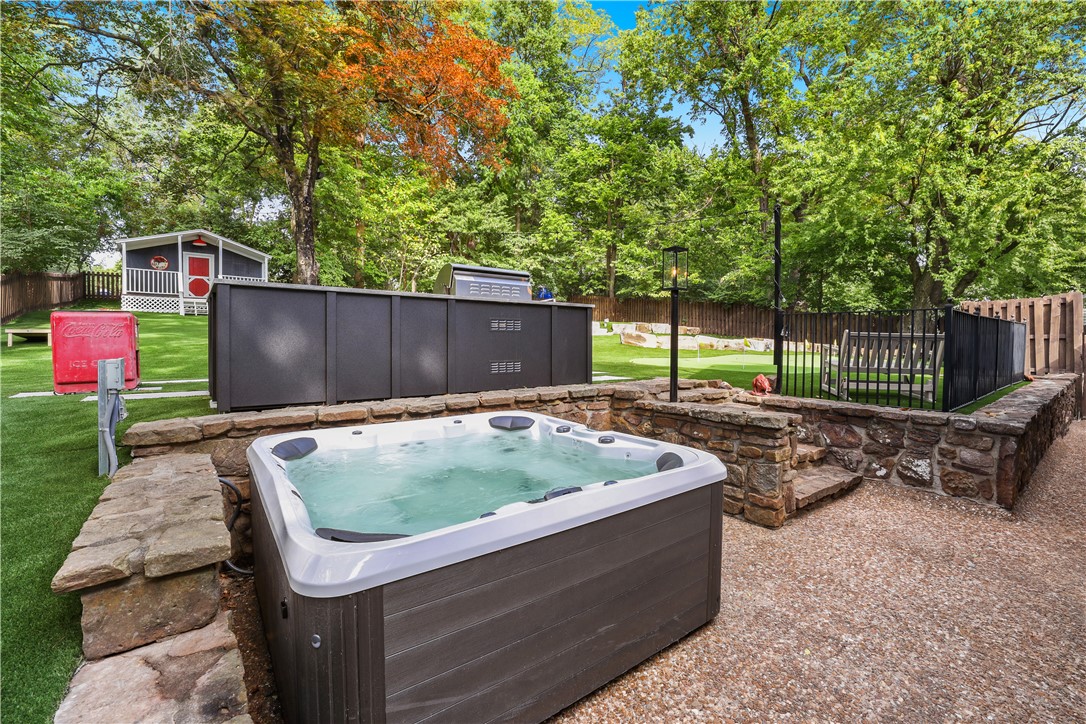 Fayetteville Outlots - Residential