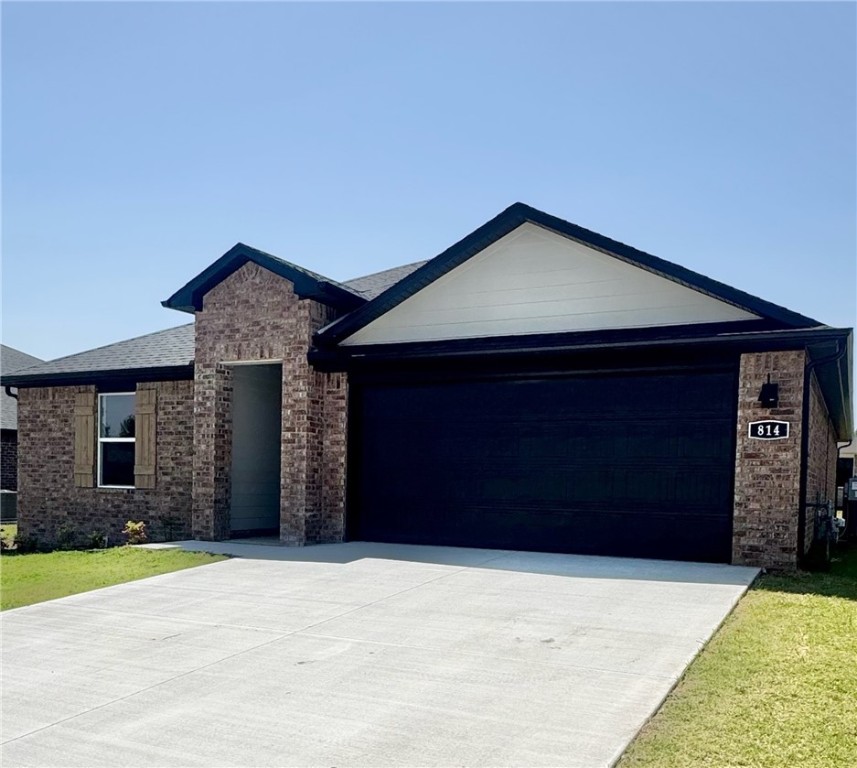 Sold before print! Charming Cali Plan in Shepherd Hills in Lowell! Fabulous location with convenient access to the highway! Introducing Shepherd Hills, the newest home community in Lowell, AR! From shaker-style cabinets to smart home technology, every detail is designed for luxurious living. Located near major amenities and just a short drive from Rogers, Shepherd Hills is the perfect place to call home. Book your tour now with your favorite realtor and experience the epitome of modern living. Taxes and Parcel TBD.