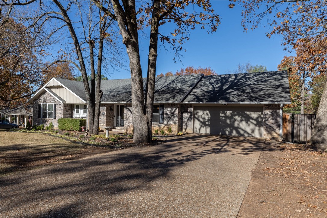 EAST OAKS PHASE II - Residential