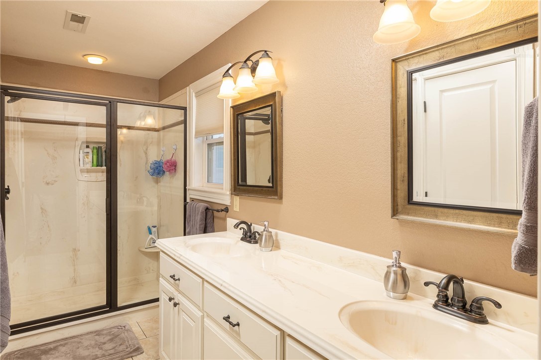 EAST OAKS PHASE II - Residential