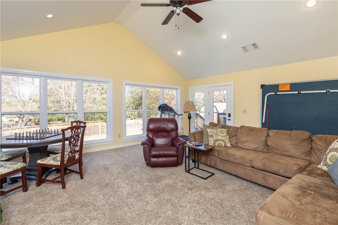 EAST OAKS PHASE II - Residential