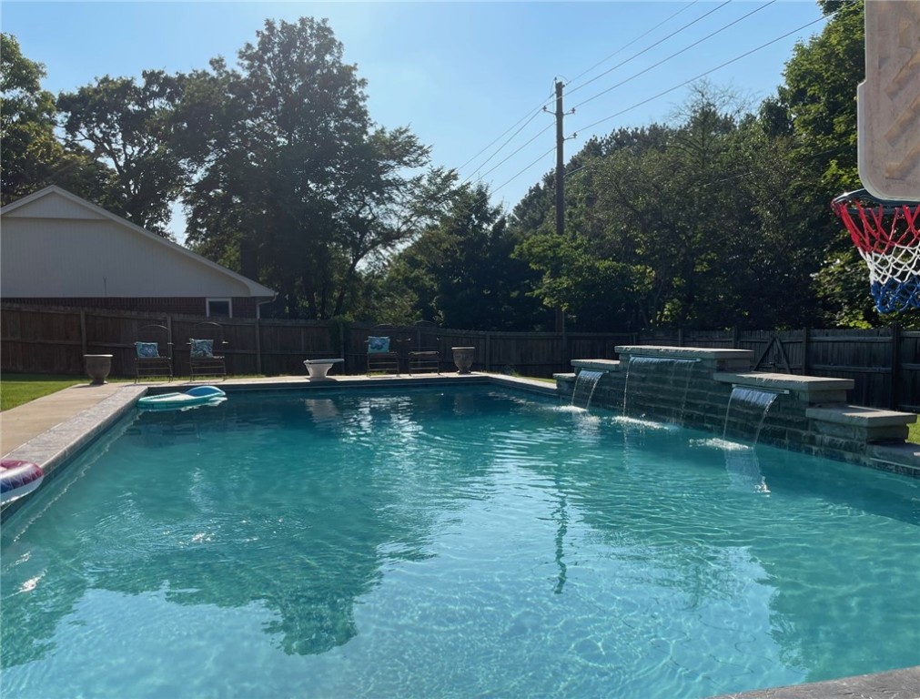 EAST OAKS PHASE II - Residential