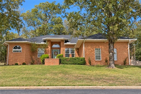 Photo of 23 Ridgeline Drive, Russellville, AR 72802 (MLS # 1366058)