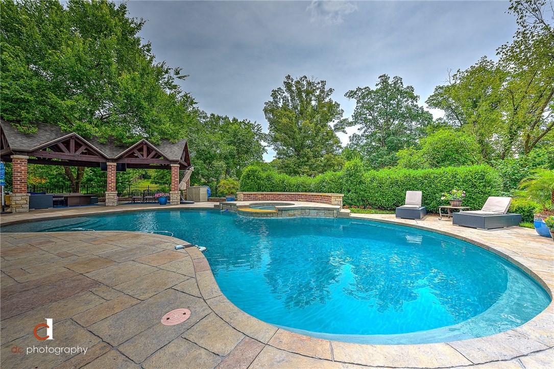 Pinnacle - Residential