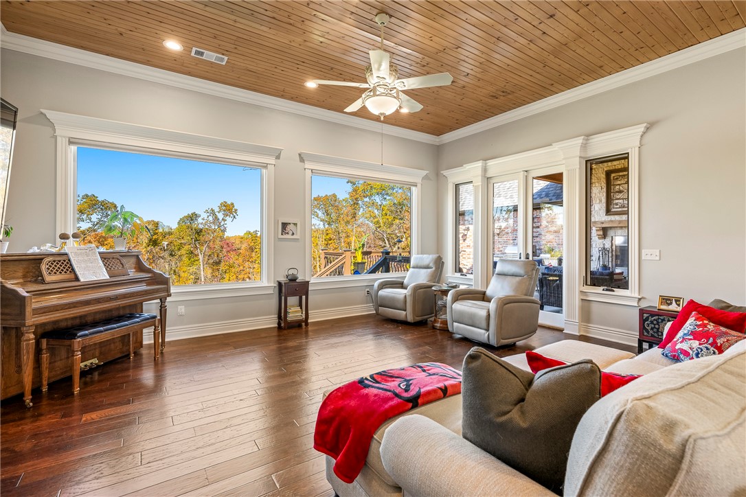 Copper Ridge Sub Little Flock - Residential