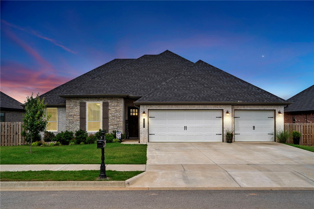 Welcome to the desirable Arlington Subdivision right in the Heart of Pea Ridge! This beautiful one-level home offers an open functional floor plan featuring 4 Bedrooms, 3 and a half bathrooms, wood floors in the living areas and comfortable carpets in the bedrooms. You'll love cooking in the kitchen with upgraded slate appliances and leathered granite countertops. Plenty of room for the vehicles and whatever else you may need to store in the insulated 3-car garage. Enjoy days & evenings both in the fully fenced, flat back yard and then go cool off in the neighborhood pool! Close to schools, restaurants and grocery stores, this house is ready for you to make it home!