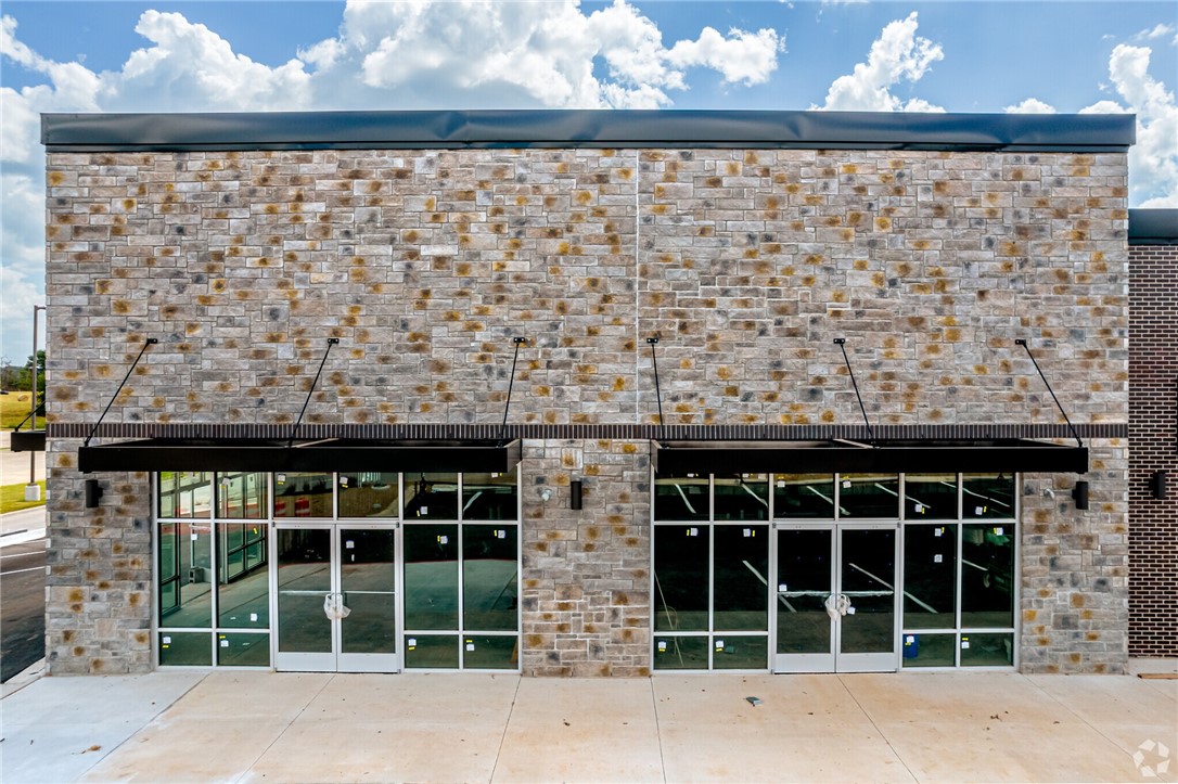 Admiral Add - Commercial Lease