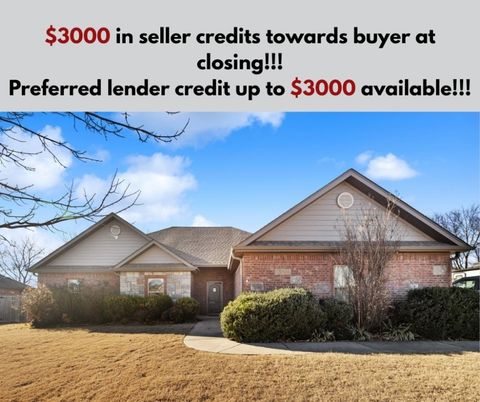 Photo of 510 Grandview Drive, Prairie Grove, AR 72753 (MLS # 1331520)