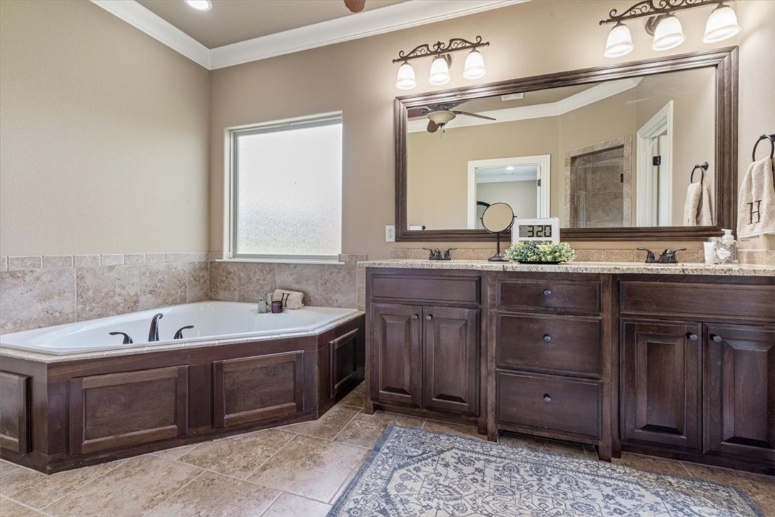 Waterford Estates At Hissom Ranch - Residential