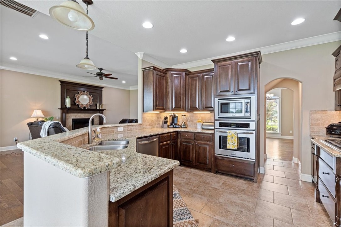 Waterford Estates At Hissom Ranch - Residential