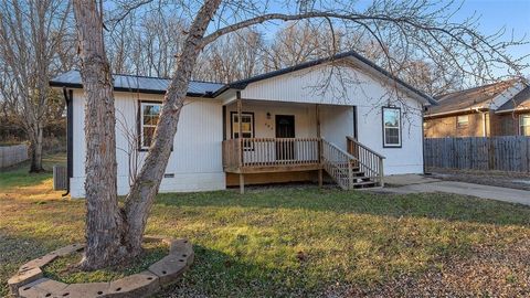 Photo of 404 Amber Street, Huntsville, AR 72740 (MLS # 1333327)