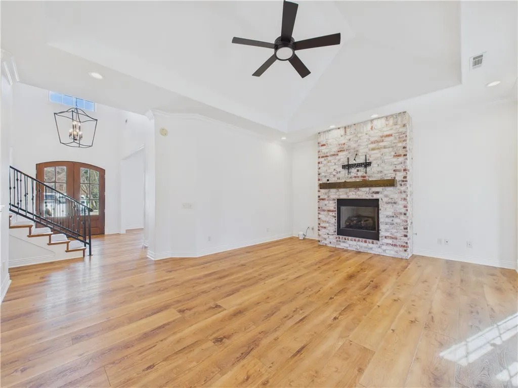 Bentonville, Arkansas 72713, United States, 4 Bedrooms Bedrooms, ,4 BathroomsBathrooms,Residential,Active,167930