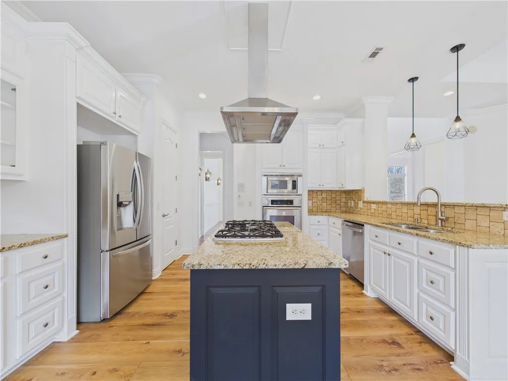 Bentonville, Arkansas 72713, United States, 4 Bedrooms Bedrooms, ,4 BathroomsBathrooms,Residential,Active,167930